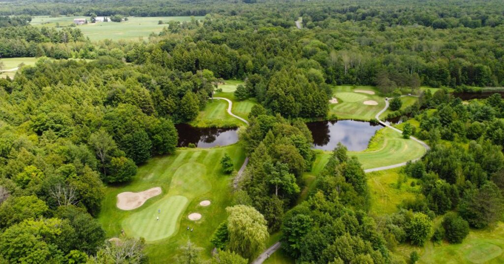 Club de golf Cowansville - 1 joueur à pied  (utilisable en tout temps saison 2025)