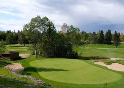 Golf Lac St-Jean – 2 joueurs en voiturette – Valide en tout temps après 13h00 pour la saison 2026