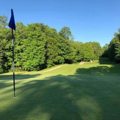 Club de golf des Pins - 2 joueurs avec voiturette (en tout temps saison 2026)