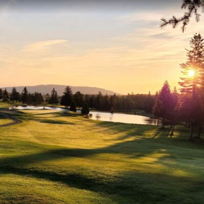 Club de golf de la Vallée du Témiscouata - 1 joueur avec voiturette et panier de balles (Utilisable en tout temps - saison 2026)