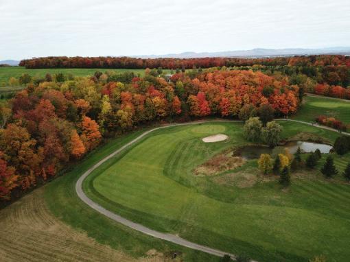 Club de golf St-Michel - 2 joueurs - 18 trous, voiturette et restauration (en tout temps - saison 2025) – Image 5